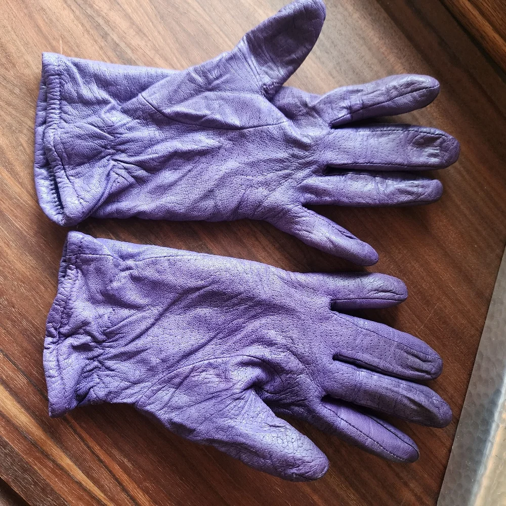 fownes vintage purple